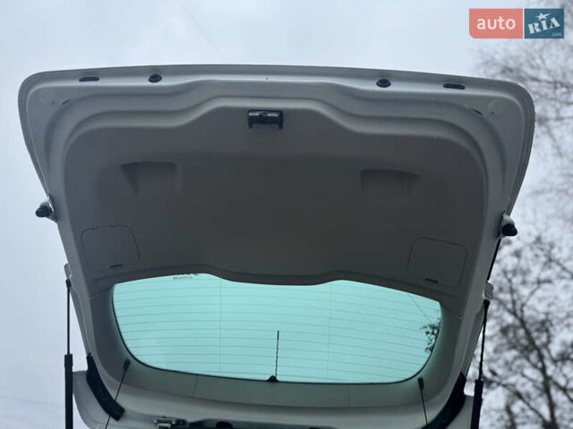 Білий Рено Сценік, об'ємом двигуна 1.6 л та пробігом 165 тис. км за 8200 $, фото 57 на Automoto.ua