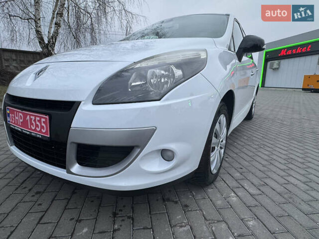 Білий Рено Сценік, об'ємом двигуна 1.6 л та пробігом 165 тис. км за 8200 $, фото 19 на Automoto.ua