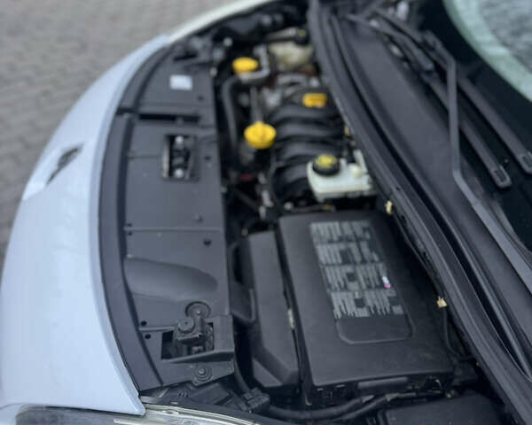 Білий Рено Сценік, об'ємом двигуна 1.6 л та пробігом 165 тис. км за 8200 $, фото 66 на Automoto.ua