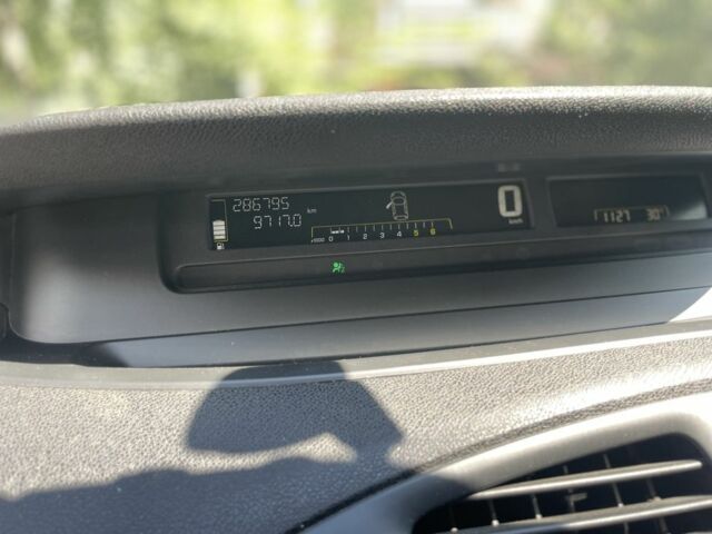 Рено Сценик 2010 в Кропивницком (Кировограде) на Automoto.ua Белый Рено Сценик, объемом двигателя 1.5 л и пробегом 280 тыс. км за 6400 $, фото 5 на Automoto.ua