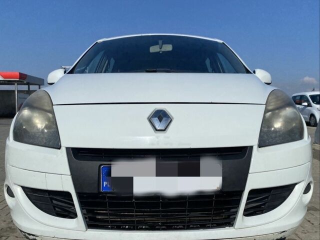 Білий Рено Сценік, об'ємом двигуна 0 л та пробігом 260 тис. км за 2600 $, фото 1 на Automoto.ua