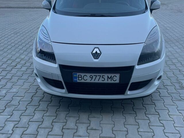 Білий Рено Сценік, об'ємом двигуна 1.46 л та пробігом 210 тис. км за 6500 $, фото 2 на Automoto.ua