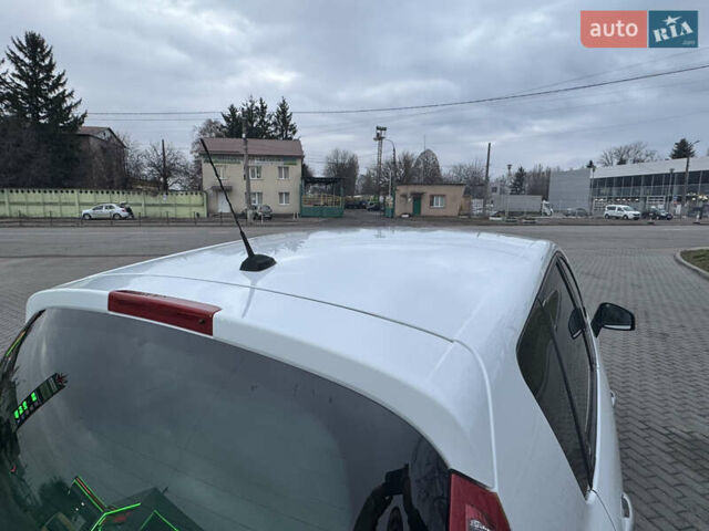 Білий Рено Сценік, об'ємом двигуна 1.6 л та пробігом 165 тис. км за 8200 $, фото 22 на Automoto.ua