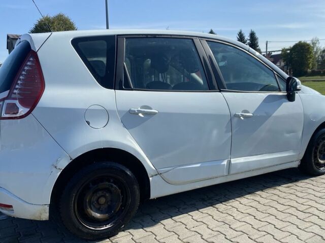 Білий Рено Сценік, об'ємом двигуна 0 л та пробігом 260 тис. км за 2600 $, фото 3 на Automoto.ua