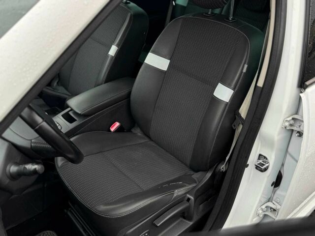 Білий Рено Сценік, об'ємом двигуна 1.9 л та пробігом 242 тис. км за 6940 $, фото 23 на Automoto.ua