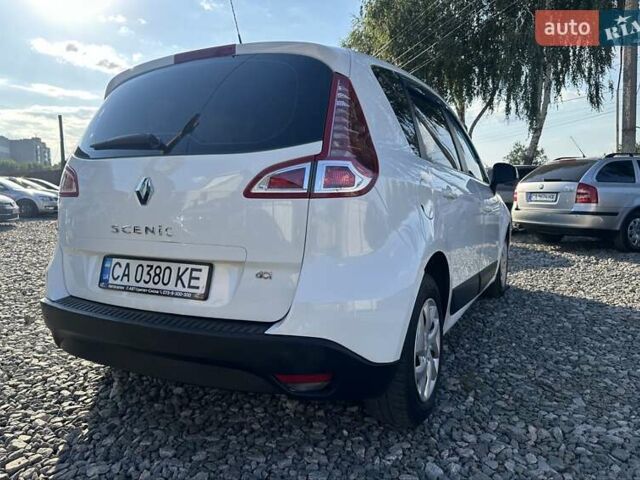 Белый Рено Сценик, объемом двигателя 1.5 л и пробегом 277 тыс. км за 6700 $, фото 4 на Automoto.ua