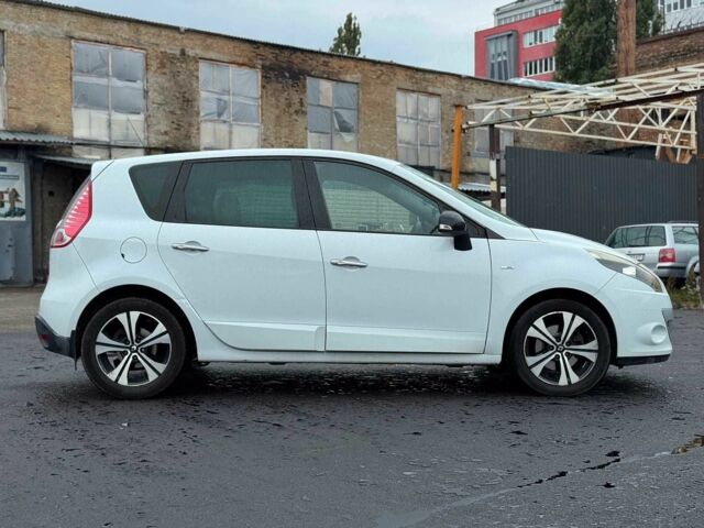 Білий Рено Сценік, об'ємом двигуна 1.9 л та пробігом 242 тис. км за 6940 $, фото 11 на Automoto.ua