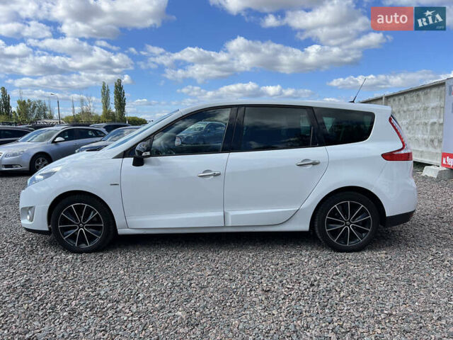 Белый Рено Сценик, объемом двигателя 1.5 л и пробегом 219 тыс. км за 8900 $, фото 8 на Automoto.ua