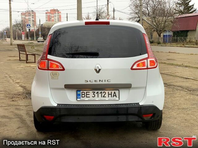 Рено Сценік 2011 у Миколаєві на Automoto.ua Білий Рено Сценік, об'ємом двигуна 2 л та пробігом 257 тис. км за 7999 $, фото 3 на Automoto.ua