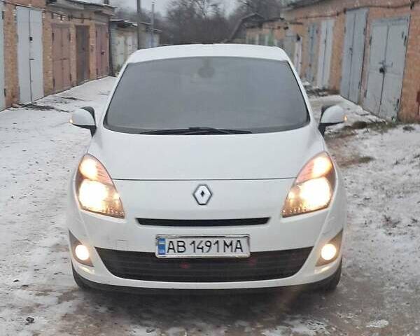 Білий Рено Сценік, об'ємом двигуна 1.5 л та пробігом 311 тис. км за 6700 $, фото 10 на Automoto.ua