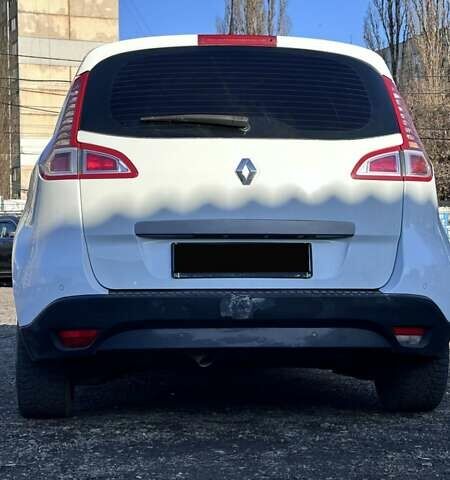 Білий Рено Сценік, об'ємом двигуна 1.5 л та пробігом 315 тис. км за 8300 $, фото 4 на Automoto.ua