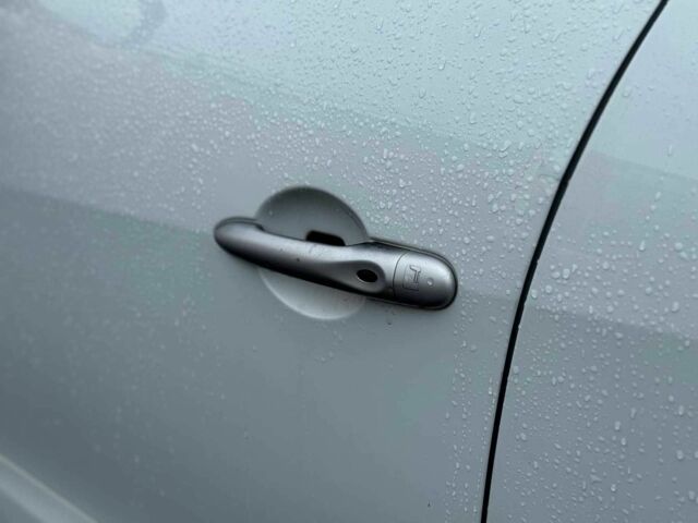 Білий Рено Сценік, об'ємом двигуна 1.9 л та пробігом 242 тис. км за 6940 $, фото 14 на Automoto.ua