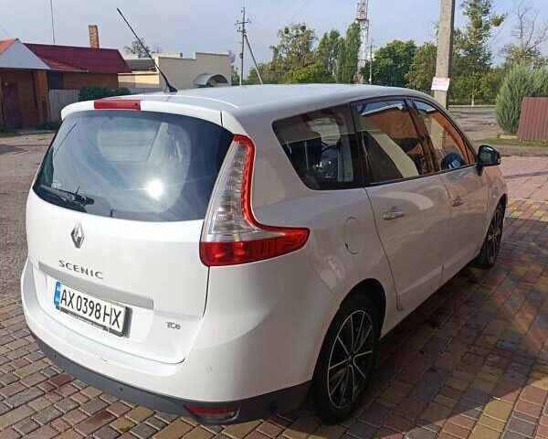 Белый Рено Сценик, объемом двигателя 1.4 л и пробегом 174 тыс. км за 6900 $, фото 3 на Automoto.ua