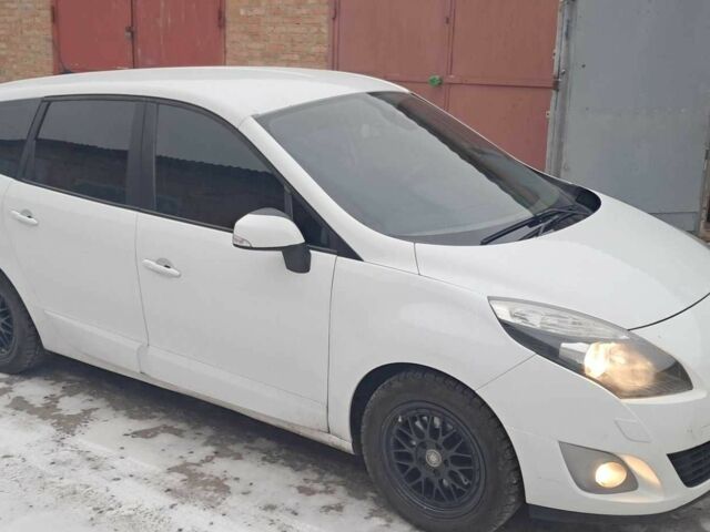 Білий Рено Сценік, об'ємом двигуна 1.5 л та пробігом 311 тис. км за 6700 $, фото 6 на Automoto.ua