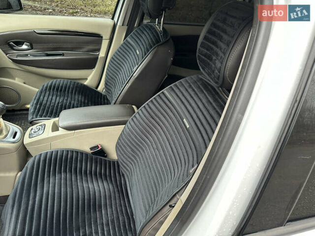 Білий Рено Сценік, об'ємом двигуна 1.6 л та пробігом 309 тис. км за 6200 $, фото 8 на Automoto.ua