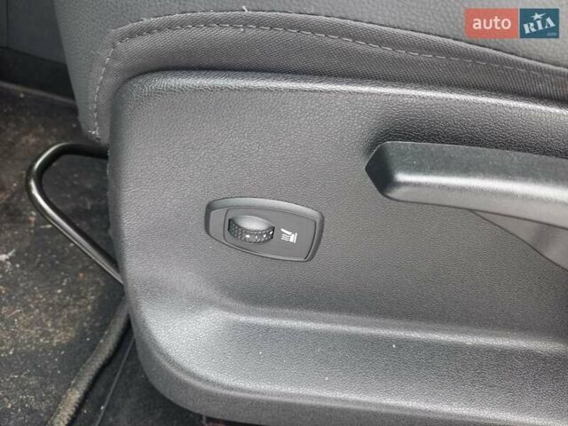 Білий Рено Сценік, об'ємом двигуна 1.5 л та пробігом 221 тис. км за 8150 $, фото 40 на Automoto.ua