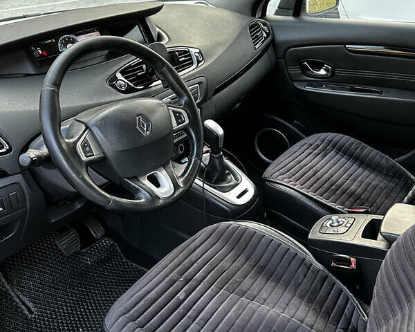 Білий Рено Сценік, об'ємом двигуна 1.5 л та пробігом 280 тис. км за 6500 $, фото 4 на Automoto.ua