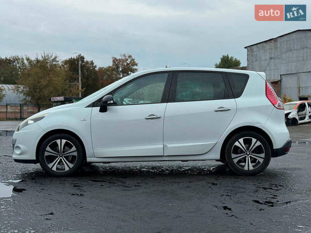 Білий Рено Сценік, об'ємом двигуна 1.9 л та пробігом 242 тис. км за 7990 $, фото 5 на Automoto.ua