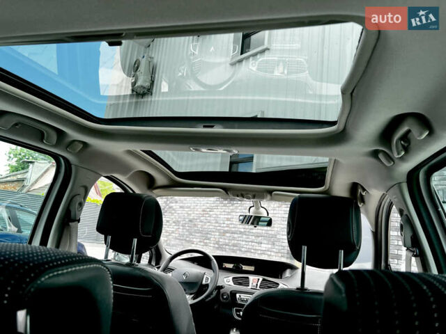 Белый Рено Сценик, объемом двигателя 1.4 л и пробегом 160 тыс. км за 8000 $, фото 5 на Automoto.ua