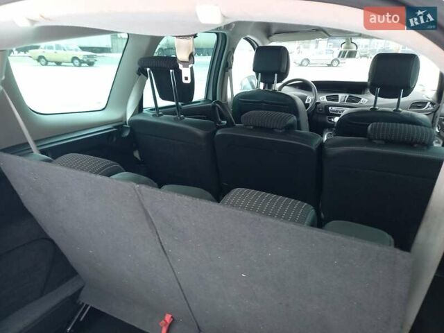 Білий Рено Сценік, об'ємом двигуна 1.5 л та пробігом 221 тис. км за 8150 $, фото 11 на Automoto.ua