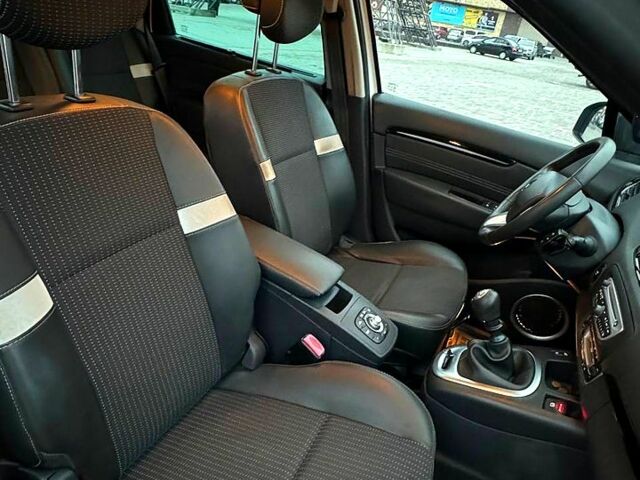 Белый Рено Сценик, объемом двигателя 15 л и пробегом 290 тыс. км за 7800 $, фото 10 на Automoto.ua