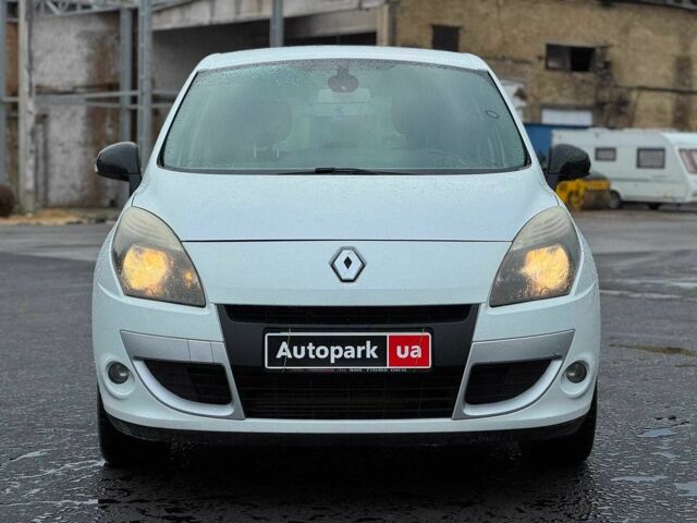 Білий Рено Сценік, об'ємом двигуна 1.9 л та пробігом 242 тис. км за 6940 $, фото 2 на Automoto.ua
