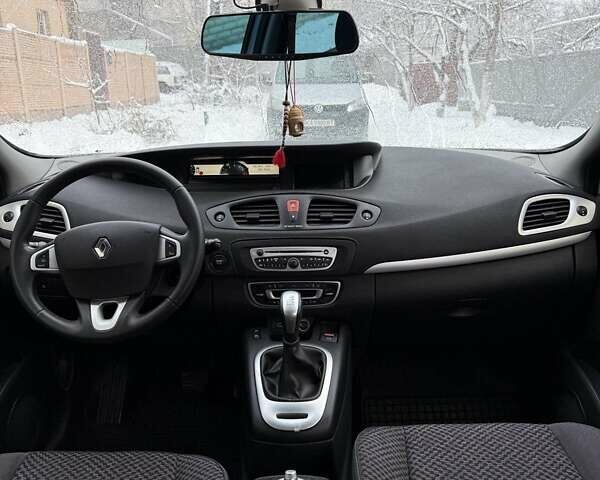 Білий Рено Сценік, об'ємом двигуна 1.46 л та пробігом 182 тис. км за 6800 $, фото 19 на Automoto.ua