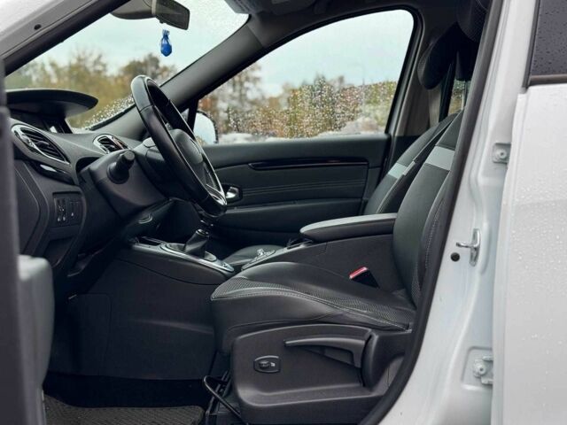 Білий Рено Сценік, об'ємом двигуна 1.9 л та пробігом 242 тис. км за 6940 $, фото 22 на Automoto.ua