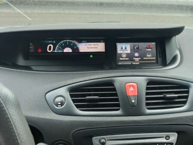 Білий Рено Сценік, об'ємом двигуна 2 л та пробігом 210 тис. км за 8100 $, фото 4 на Automoto.ua