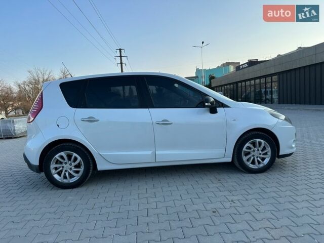 Белый Рено Сценик, объемом двигателя 1.5 л и пробегом 191 тыс. км за 7100 $, фото 33 на Automoto.ua