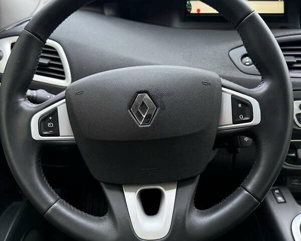 Білий Рено Сценік, об'ємом двигуна 1.46 л та пробігом 182 тис. км за 6800 $, фото 15 на Automoto.ua