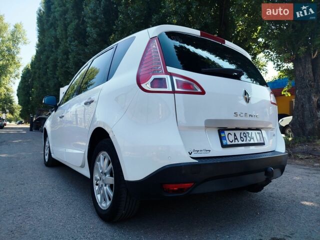 Белый Рено Сценик, объемом двигателя 1.87 л и пробегом 327 тыс. км за 5999 $, фото 2 на Automoto.ua