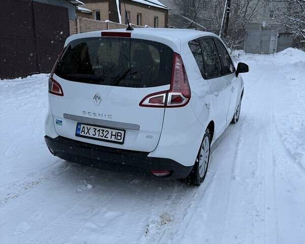 Білий Рено Сценік, об'ємом двигуна 1.46 л та пробігом 182 тис. км за 6800 $, фото 5 на Automoto.ua