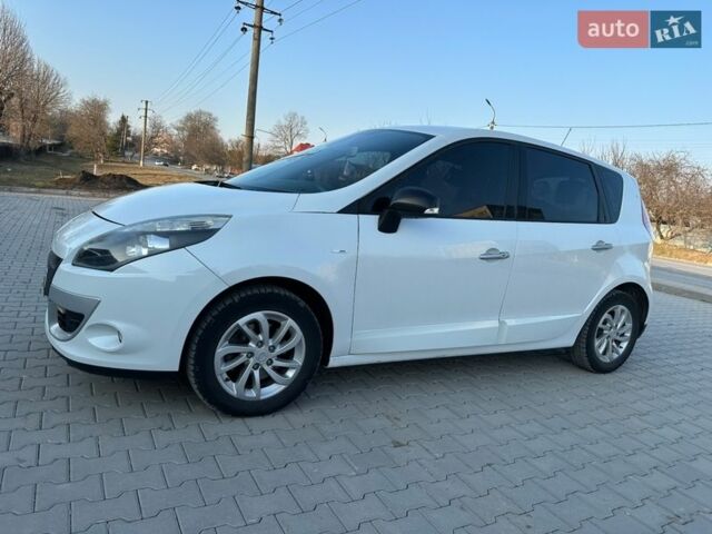 Белый Рено Сценик, объемом двигателя 1.5 л и пробегом 190 тыс. км за 7200 $, фото 28 на Automoto.ua