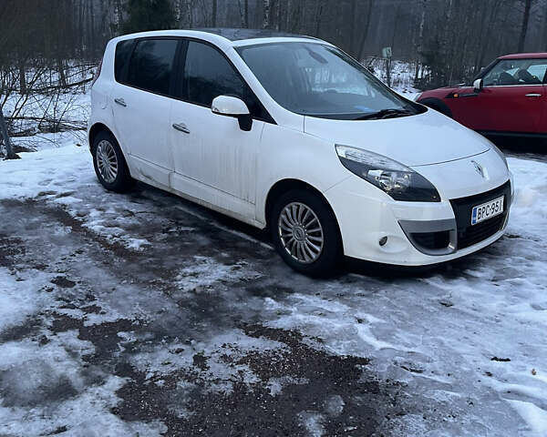 Білий Рено Сценік, об'ємом двигуна 1.5 л та пробігом 270 тис. км за 4000 $, фото 17 на Automoto.ua