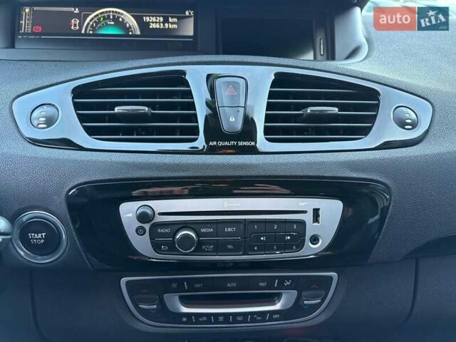 Белый Рено Сценик, объемом двигателя 1.5 л и пробегом 192 тыс. км за 9190 $, фото 25 на Automoto.ua