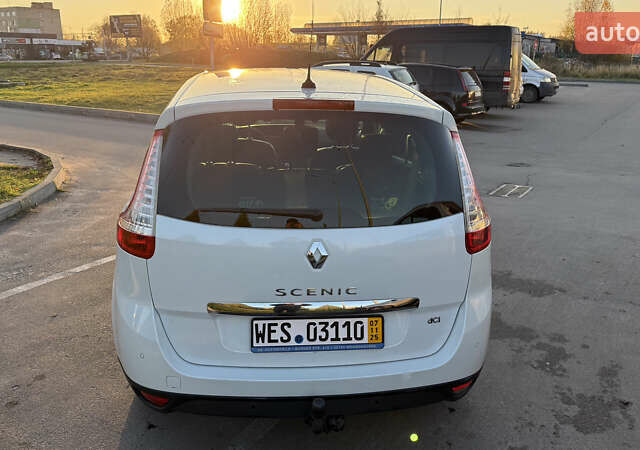 Белый Рено Сценик, объемом двигателя 1.6 л и пробегом 180 тыс. км за 9500 $, фото 4 на Automoto.ua