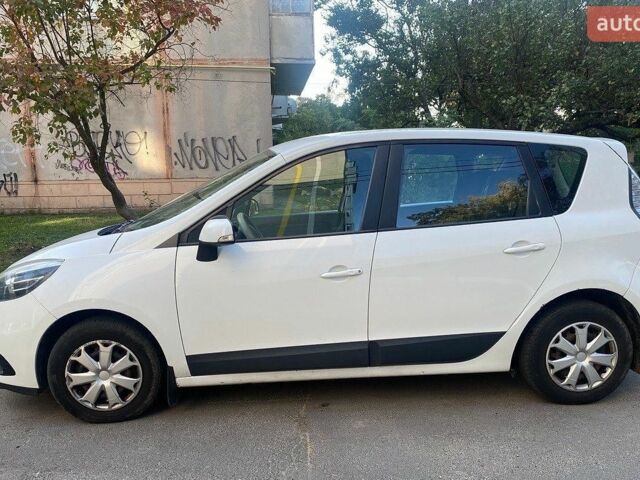 Белый Рено Сценик, объемом двигателя 1.46 л и пробегом 420 тыс. км за 7200 $, фото 3 на Automoto.ua