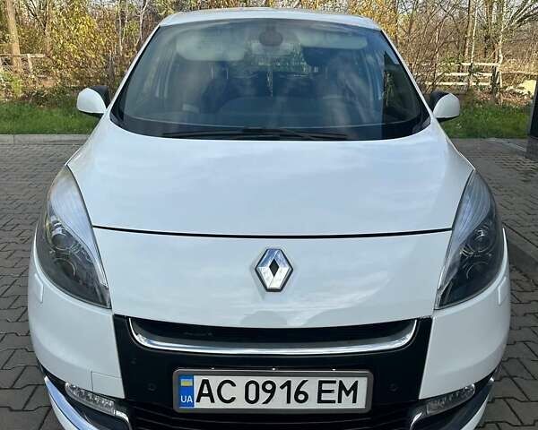 Білий Рено Сценік, об'ємом двигуна 1.6 л та пробігом 254 тис. км за 8300 $, фото 15 на Automoto.ua