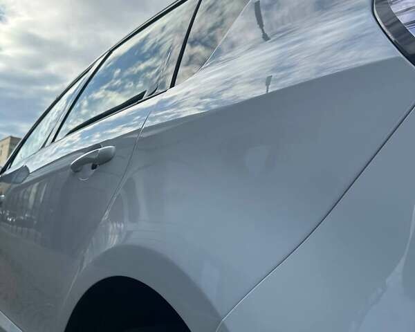 Білий Рено Сценік, об'ємом двигуна 1.6 л та пробігом 254 тис. км за 8300 $, фото 14 на Automoto.ua