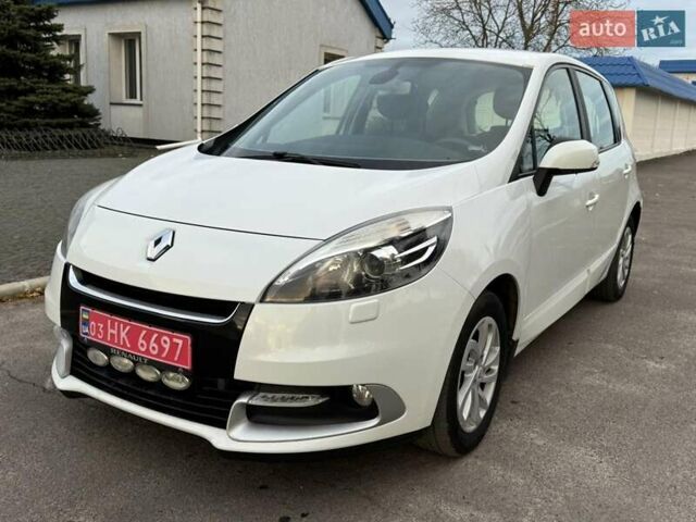 Рено Сценик 2012 в Радивилове на Automoto.ua Белый Рено Сценик, объемом двигателя 1.5 л и пробегом 205 тыс. км за 7800 $, фото 6 на Automoto.ua