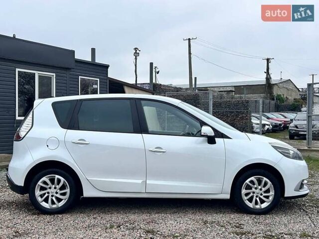 Білий Рено Сценік, об'ємом двигуна 2 л та пробігом 292 тис. км за 7800 $, фото 3 на Automoto.ua