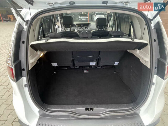 Белый Рено Сценик, объемом двигателя 2 л и пробегом 203 тыс. км за 8500 $, фото 16 на Automoto.ua