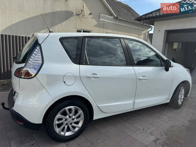 Белый Рено Сценик, объемом двигателя 1.46 л и пробегом 185 тыс. км за 7900 $, фото 4 на Automoto.ua