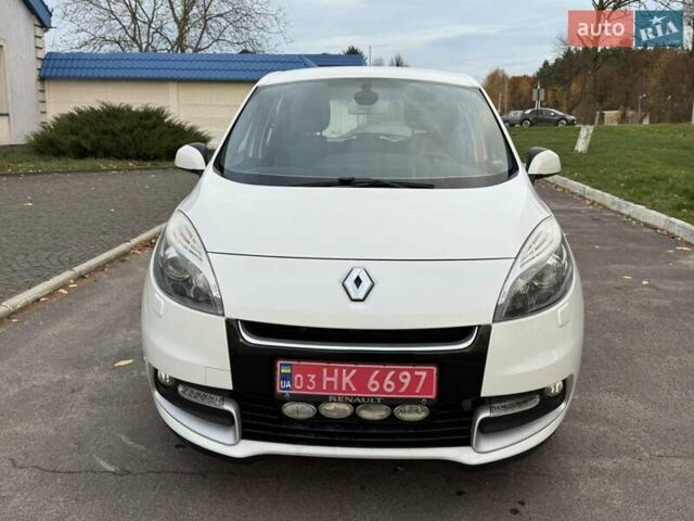 Рено Сценик 2012 в Радивилове на Automoto.ua Белый Рено Сценик, объемом двигателя 1.5 л и пробегом 205 тыс. км за 7800 $, фото 5 на Automoto.ua