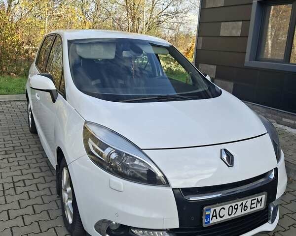 Білий Рено Сценік, об'ємом двигуна 1.6 л та пробігом 254 тис. км за 8300 $, фото 24 на Automoto.ua
