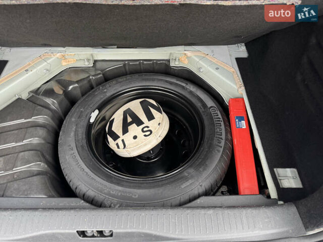 Белый Рено Сценик, объемом двигателя 1.46 л и пробегом 185 тыс. км за 7900 $, фото 34 на Automoto.ua