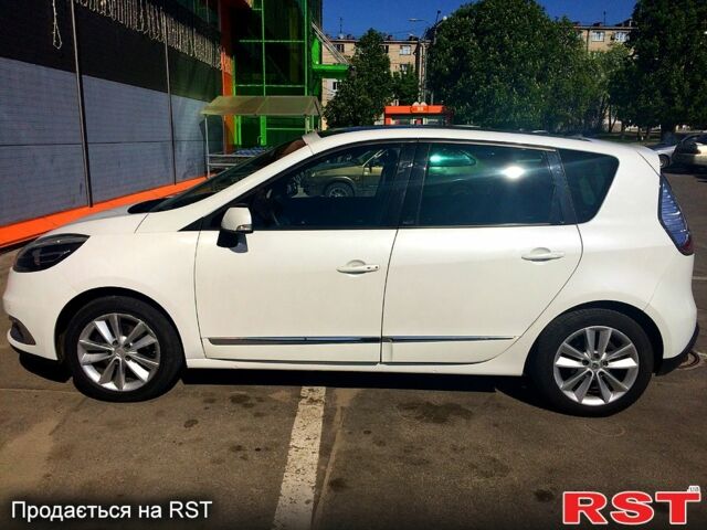 Рено Сценик 2012 в Харькове на Automoto.ua Белый Рено Сценик, объемом двигателя 16 л и пробегом 252 тыс. км за 8500 $, фото 1 на Automoto.ua