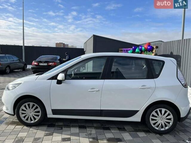Белый Рено Сценик, объемом двигателя 1.5 л и пробегом 220 тыс. км за 8200 $, фото 9 на Automoto.ua