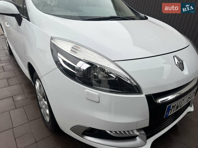 Білий Рено Сценік, об'ємом двигуна 1.46 л та пробігом 185 тис. км за 7650 $, фото 7 на Automoto.ua